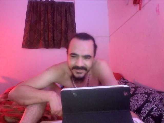 Capturas de pantalla de transmisión SheMySesyButt