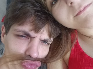 Chat de video erótico HornyLadyAndAndrey