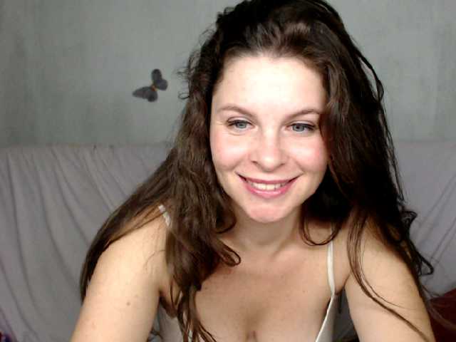 Capturas de pantalla de transmisión SindyBabyDoll