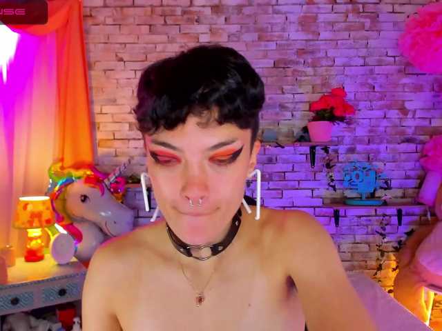 Capturas de pantalla de transmisión skinpeach