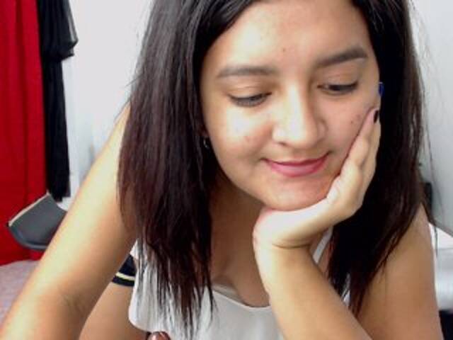 Capturas de pantalla de transmisión SofiaCastro19