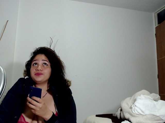 Capturas de pantalla de transmisión sofiahornyy