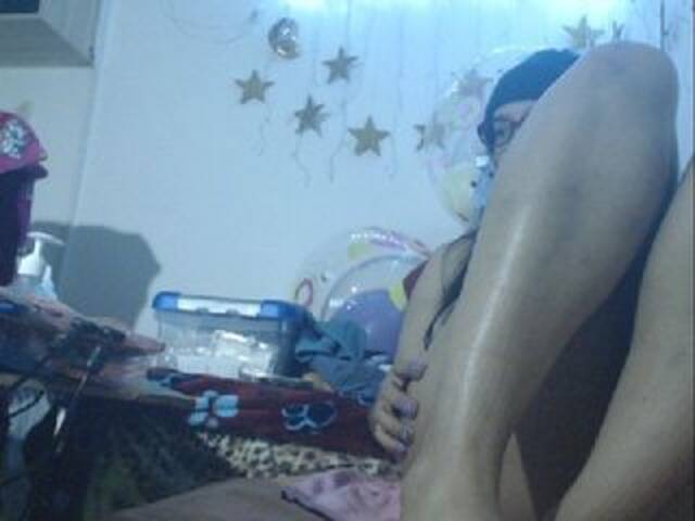 Capturas de pantalla de transmisión sofy_dirtyHot