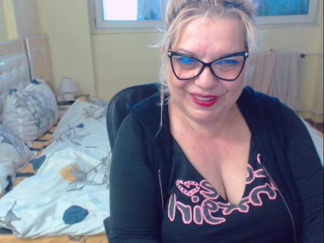 Fotos SonyaHotMilf your tips makes me cum and squirt,xoxo