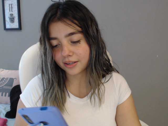 Capturas de pantalla de transmisión Stefany29