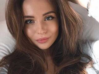 Chat de video erótico Stesnyashka0