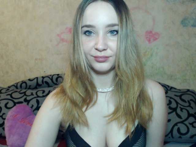 Fotos _MALISHKA_ Lovense is on - 1tok. Spy show 20 tk/min