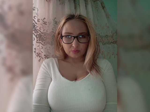 Capturas de pantalla de transmisión Sulie-Evelynne