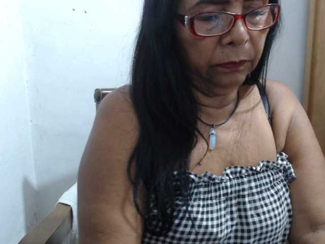 Capturas de pantalla de transmisión superMILF42