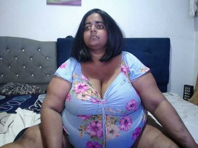 Fotos SusanaEshwar #bigboobs #hairy #cum #smoke #pregnant 2000 tks @total