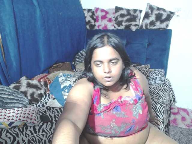 Fotos SusanaEshwar hi guys motivate me with your tks to squirt now MMMMMM BIG FAT SHAVED PUSSY
