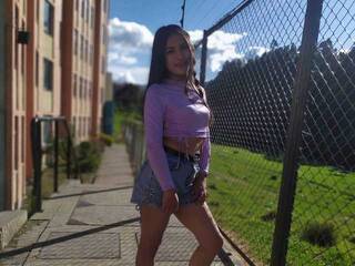 Chat de video erótico Sweetpeach-2