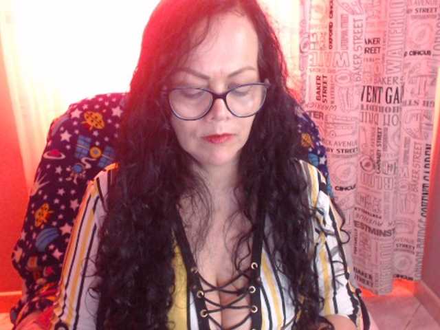 Capturas de pantalla de transmisión sweetvaleria