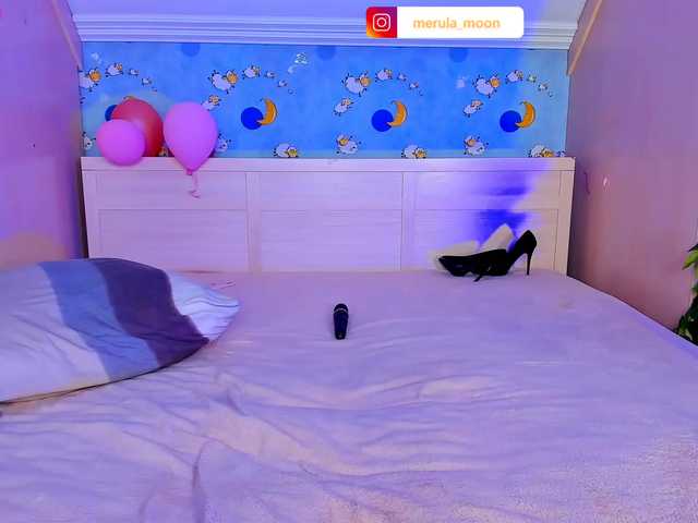 Capturas de pantalla de transmisión Merula_Moon