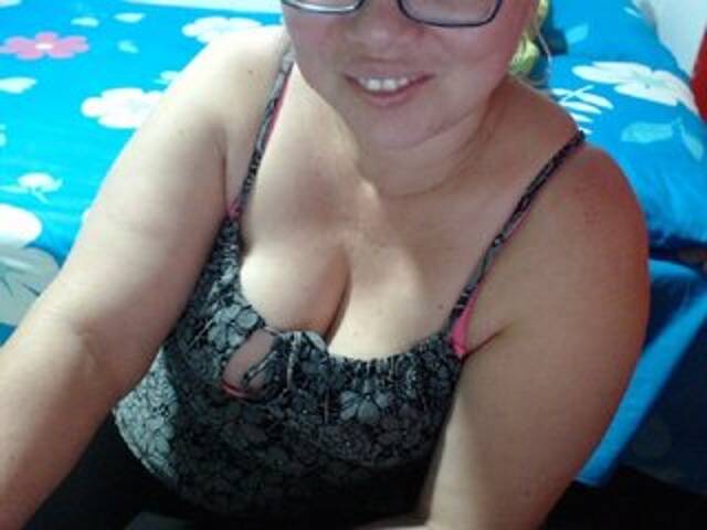 Capturas de pantalla de transmisión SwetValentina