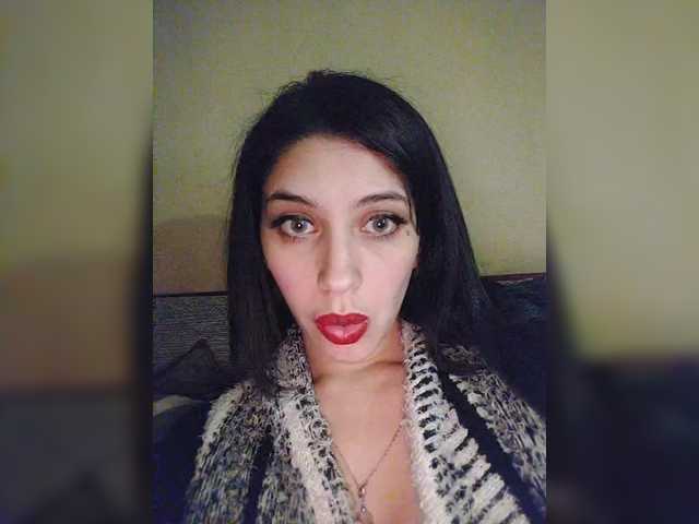 Capturas de pantalla de transmisión Tatiana24