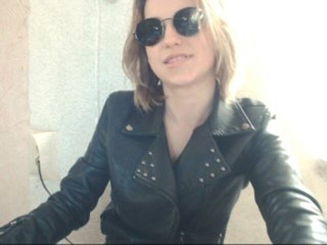 Capturas de pantalla de transmisión PlayGirlKiss