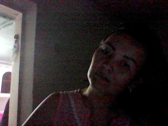 Capturas de pantalla de transmisión Rusalya