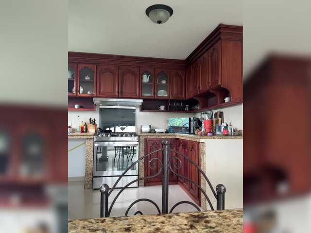 Capturas de pantalla de transmisión Therealcamilabaddie