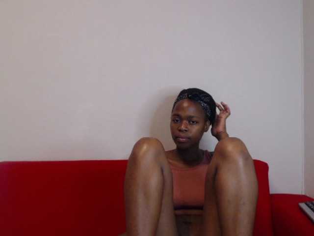 Capturas de pantalla de transmisión ThickAss1999