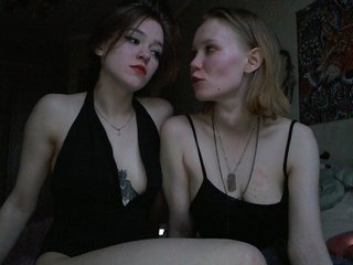 Capturas de pantalla de transmisión TreshGirls