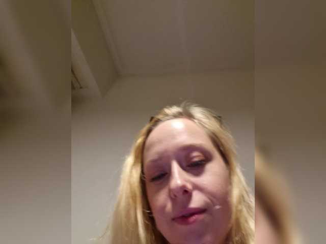 Capturas de pantalla de transmisión TrishaCute