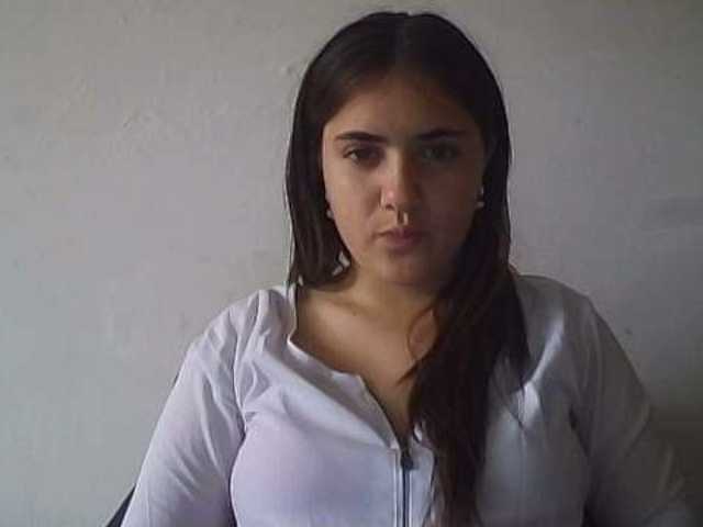 Capturas de pantalla de transmisión valentinaLee