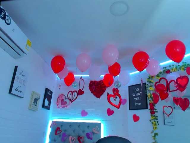 Capturas de pantalla de transmisión ValentinaMor1