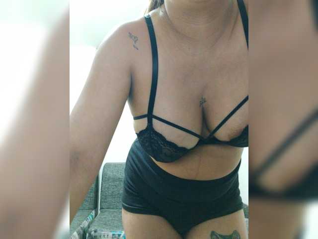 Capturas de pantalla de transmisión Valery-smith