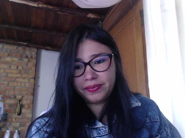 nuevaaaaaaa.... quiero que me den la bienvenidaaaa hehehe