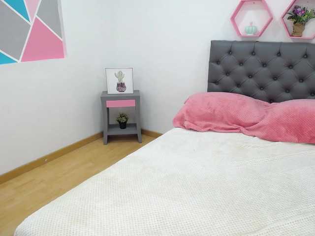 Capturas de pantalla de transmisión Veronnaa