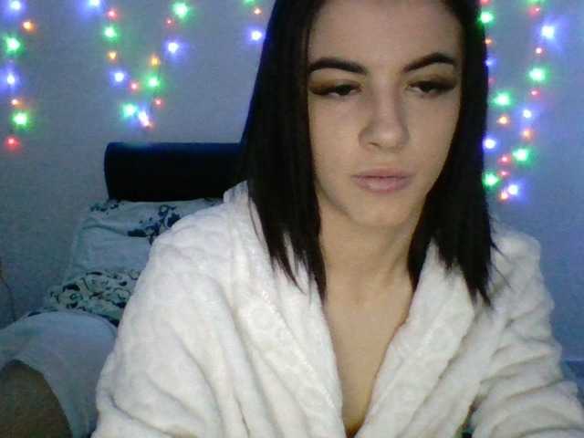 Capturas de pantalla de transmisión Versace1009