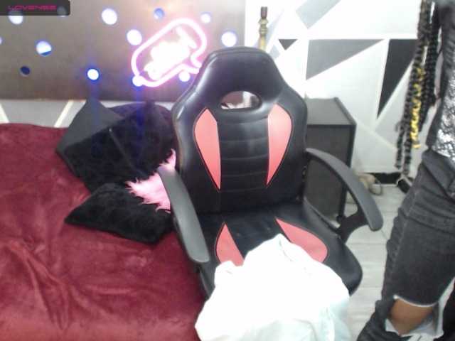 Capturas de pantalla de transmisión Viioletaebony