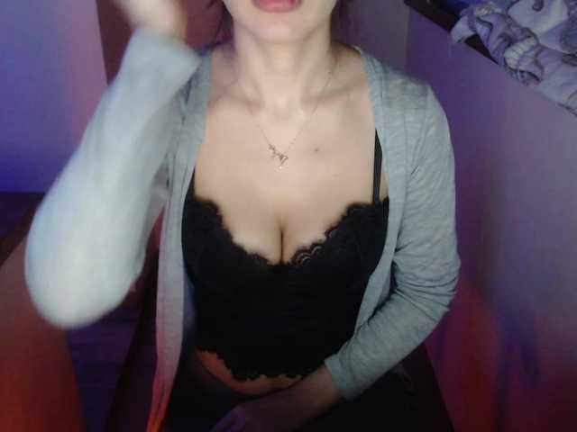 Capturas de pantalla de transmisión VikaVernik