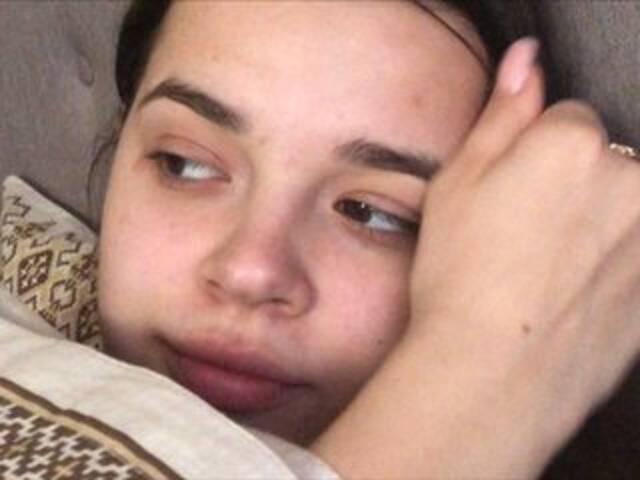 Capturas de pantalla de transmisión ViolaBailey