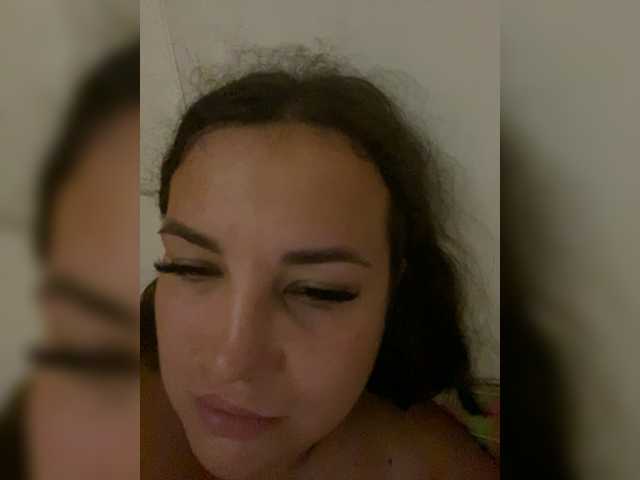 Capturas de pantalla de transmisión Vlada-08