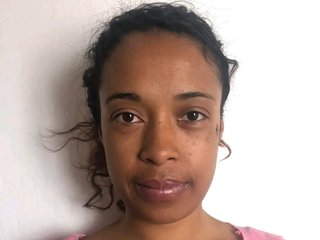 Chat de video erótico Vololonirina2