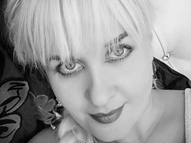 Foto del perfil WhiteQueen--1