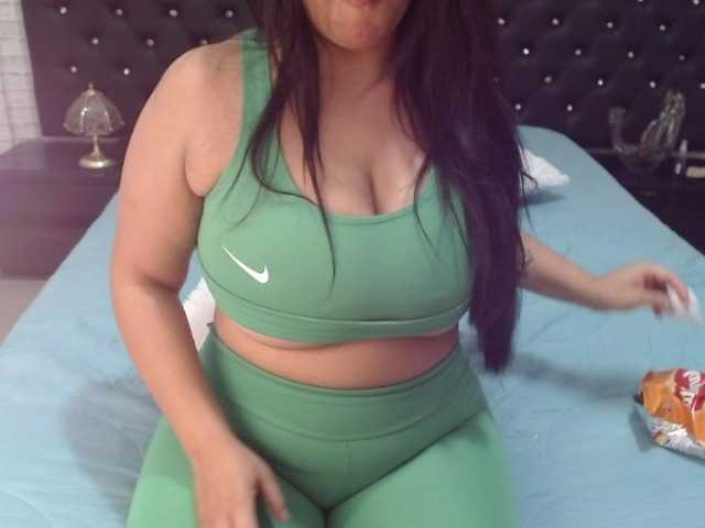Fotos Xiomara8 Welcome guys! remember follow me!! Make me wet with your advice honey