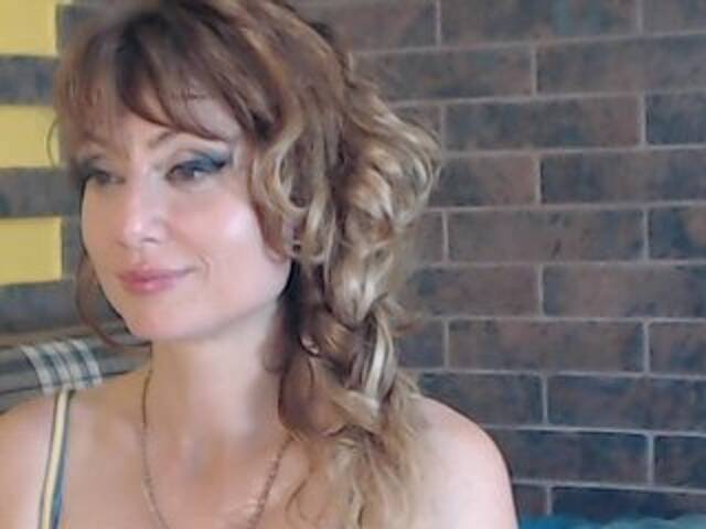 Capturas de pantalla de transmisión RrredQueen