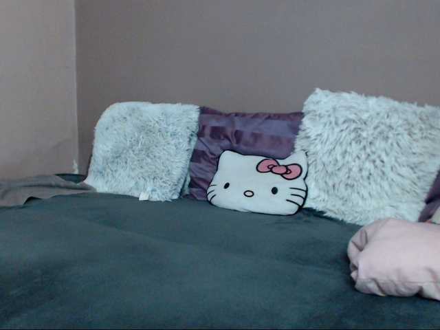 Capturas de pantalla de transmisión xLolaBloomx