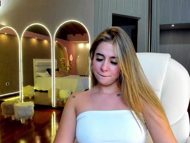 Fotos YennyWalter You know you want me, don't be shy and talk to me ♥ Blowjob 99 TK ♥ Ride dildo 705 TK ♥
