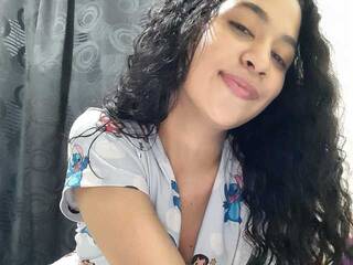 Chat de video erótico YessiAlbani