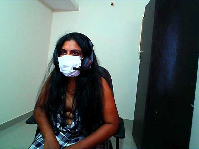 Capturas de pantalla de transmisión yoursavitha5