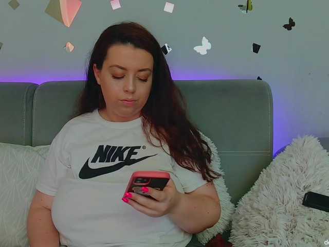 Capturas de pantalla de transmisión YssaBella