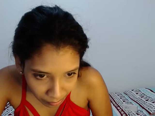 Fotos Zaylee18 Hey guys is my first day here ,please give me much love , im naugthy and sexy girl , all naked 200tk , group pvt is avaialbles