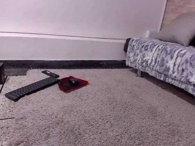 Capturas de pantalla de transmisión Zzoee